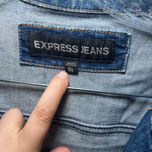 Express Jean Denim Jacket Women's Large Floral Distressed Embroidered Boho - Picture 3 of 7